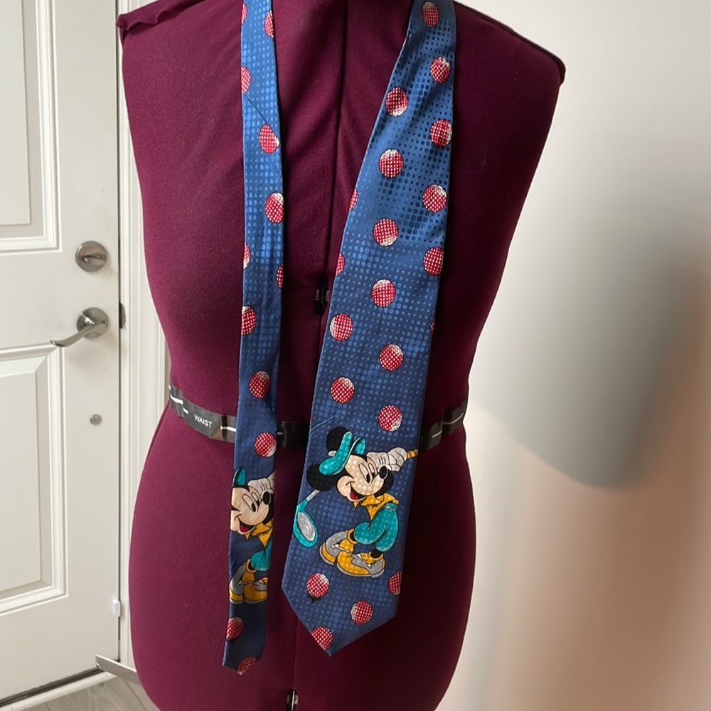 Disney Mickey & Co Mickey Mouse Golf tie 100% Silk Made in Italy Blue - Picture 5 of 11